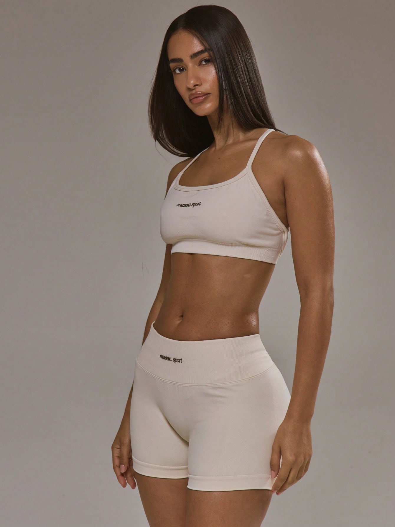 Cross Back Sports Bra & Scrunc - Yoga Fitness Wear recensione e prezzo